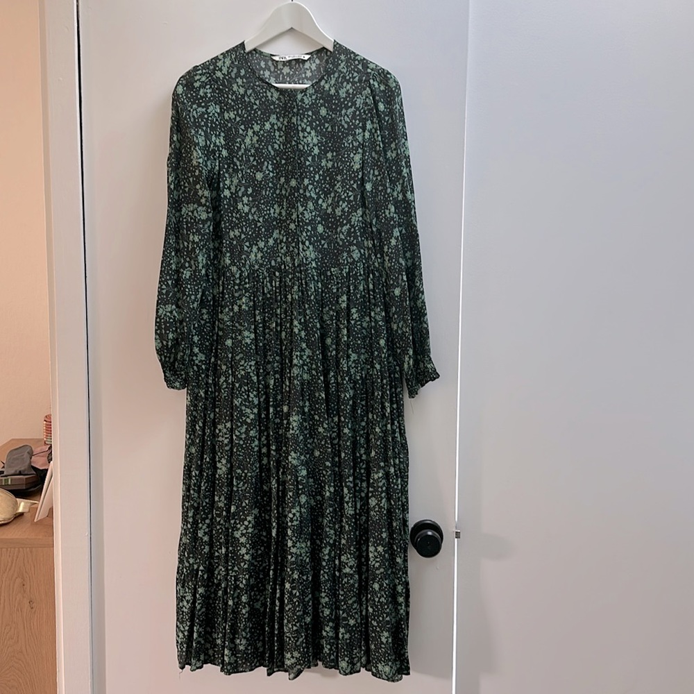 Zara Maxi Dress Floral soft drapey